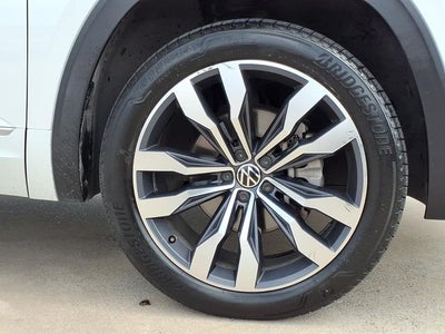 2023 Volkswagen Atlas Cross Sport 3.6L V6 SEL Premium R-Line