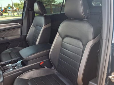 2023 Volkswagen Atlas Cross Sport 3.6L V6 SEL Premium R-Line