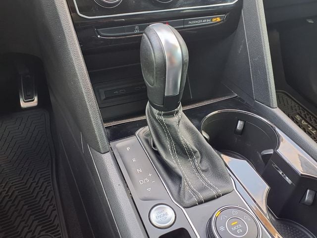 2023 Volkswagen Atlas Cross Sport 3.6L V6 SEL Premium R-Line