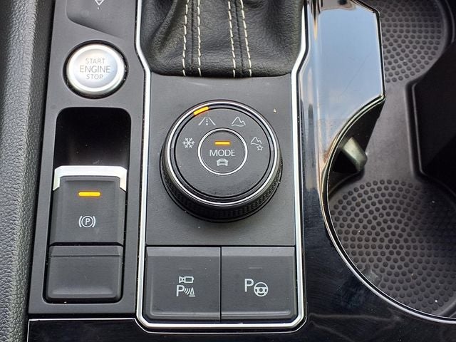 2023 Volkswagen Atlas Cross Sport 3.6L V6 SEL Premium R-Line