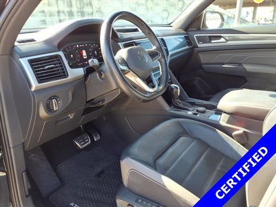 2022 Volkswagen Atlas Cross Sport 3.6L V6 SEL Premium R-Line