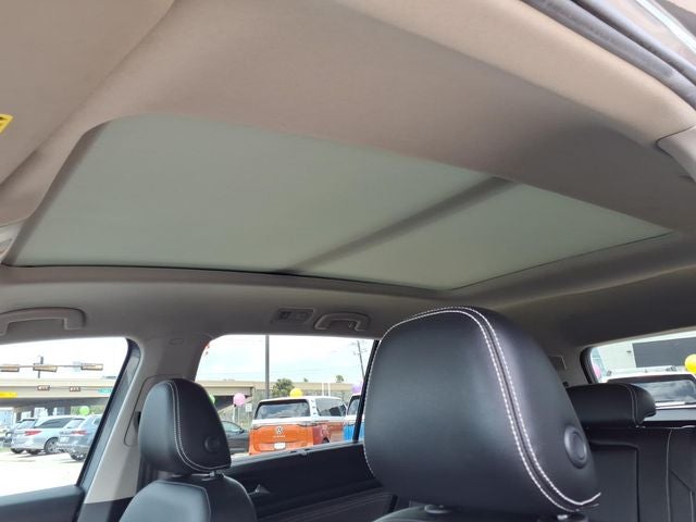 2023 Volkswagen Atlas 3.6L V6 SEL Premium R-Line