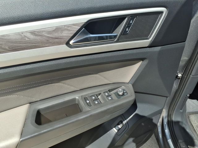 2023 Volkswagen Atlas Cross Sport 2.0T SE w/Technology