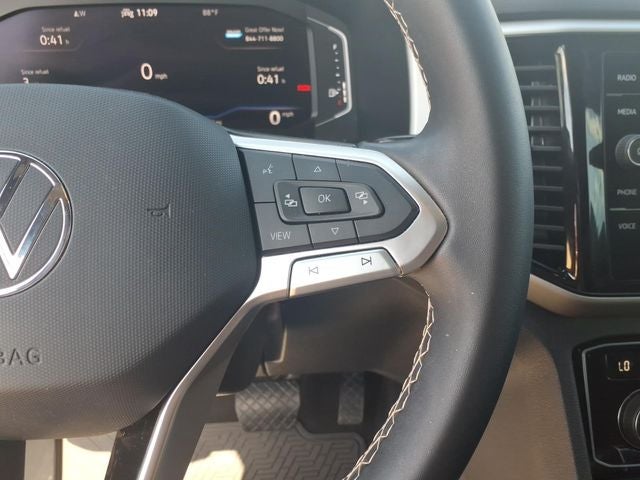 2023 Volkswagen Atlas Cross Sport 2.0T SE w/Technology