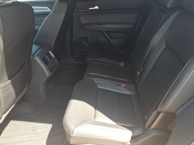 2023 Volkswagen Atlas Cross Sport 2.0T SE w/Technology