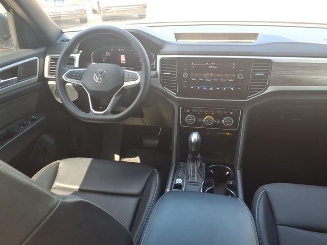 2023 Volkswagen Atlas Cross Sport 2.0T SE w/Technology