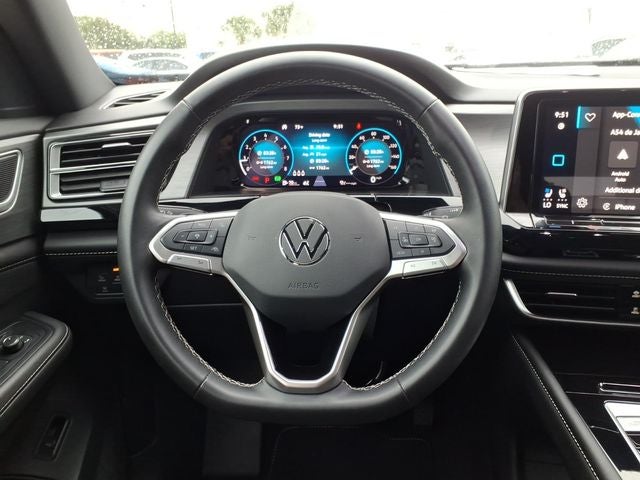 2024 Volkswagen Atlas Cross Sport 2.0T SE w/Technology