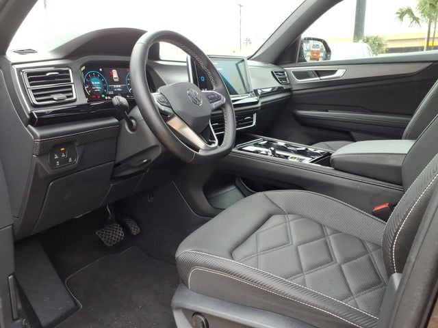 2024 Volkswagen Atlas Cross Sport 2.0T SE w/Technology