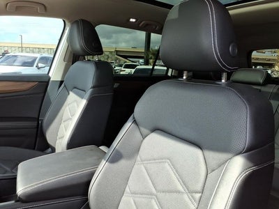 2026 Volkswagen Atlas SE w/Technology