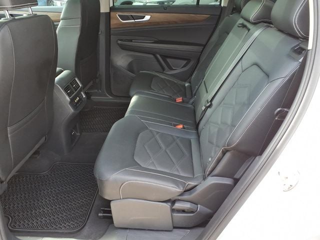 2026 Volkswagen Atlas SE w/Technology