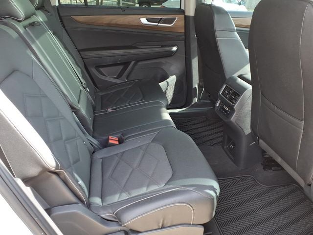2026 Volkswagen Atlas SE w/Technology