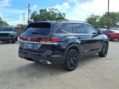 2025 Volkswagen Atlas 2.0T SE w/Technology