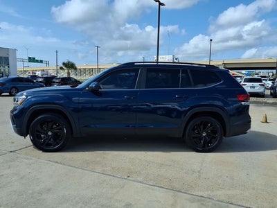 2022 Volkswagen Atlas 3.6L V6 SE w/Technology