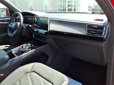 2024 Volkswagen Atlas Cross Sport 2.0T SE w/Technology