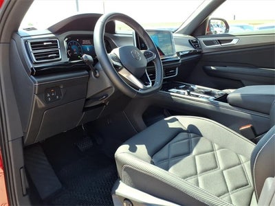 2024 Volkswagen Atlas Cross Sport 2.0T SE w/Technology