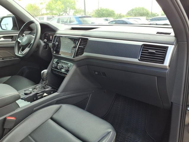 2022 Volkswagen Atlas Cross Sport 2.0T SEL R-Line