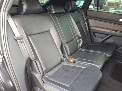 2022 Volkswagen Atlas Cross Sport 2.0T SEL R-Line