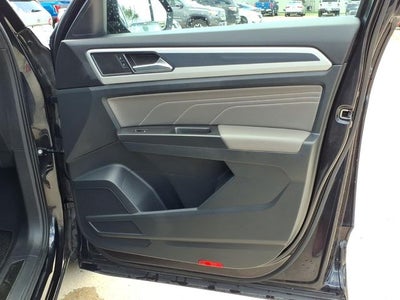 2022 Volkswagen Atlas Cross Sport 3.6L V6 SEL R-Line