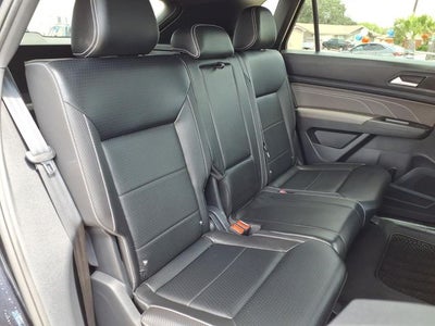 2022 Volkswagen Atlas Cross Sport 3.6L V6 SEL R-Line