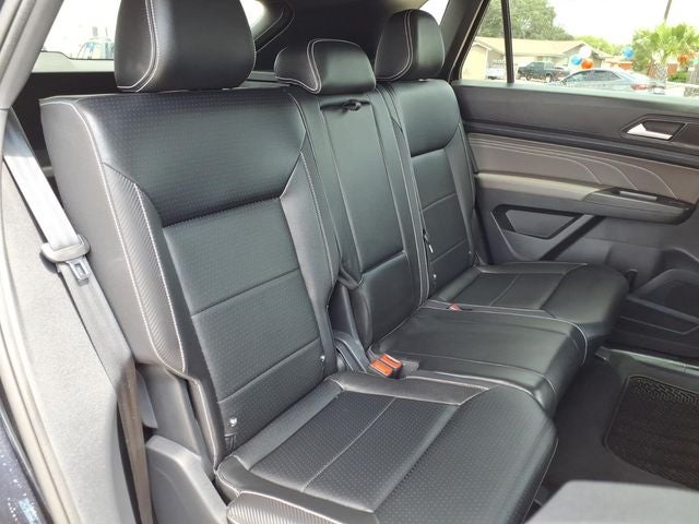 2022 Volkswagen Atlas Cross Sport 3.6L V6 SEL R-Line