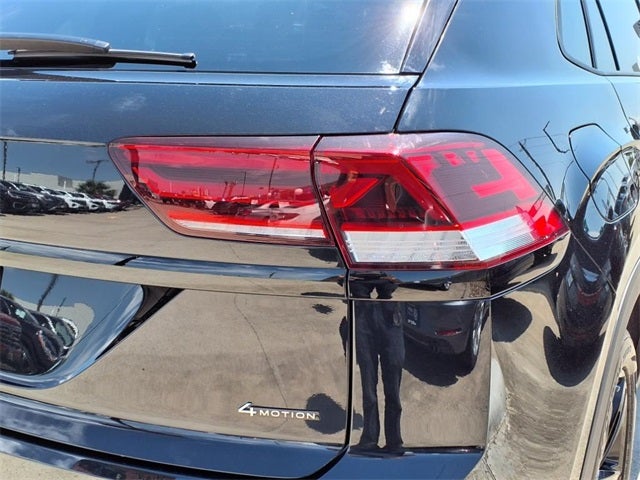 2023 Volkswagen Atlas Cross Sport 3.6L V6 SEL R-Line