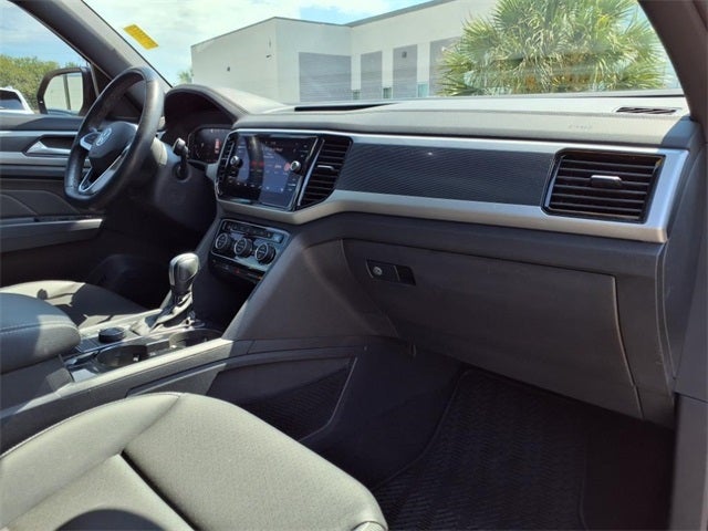 2023 Volkswagen Atlas Cross Sport 3.6L V6 SEL R-Line