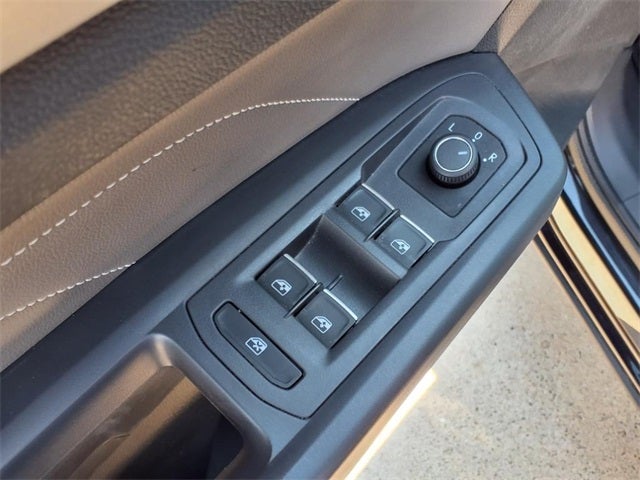 2023 Volkswagen Atlas Cross Sport 3.6L V6 SEL R-Line