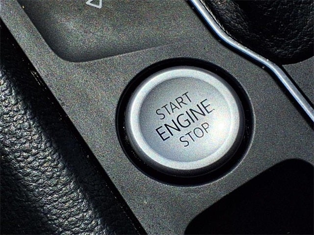 2023 Volkswagen Atlas Cross Sport 3.6L V6 SEL R-Line