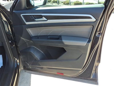 2023 Volkswagen Atlas 2.0T SE w/Technology