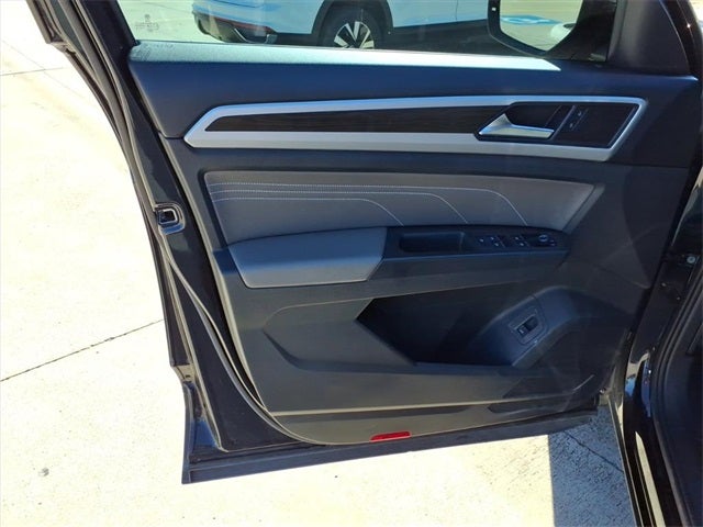 2023 Volkswagen Atlas 2.0T SE w/Technology