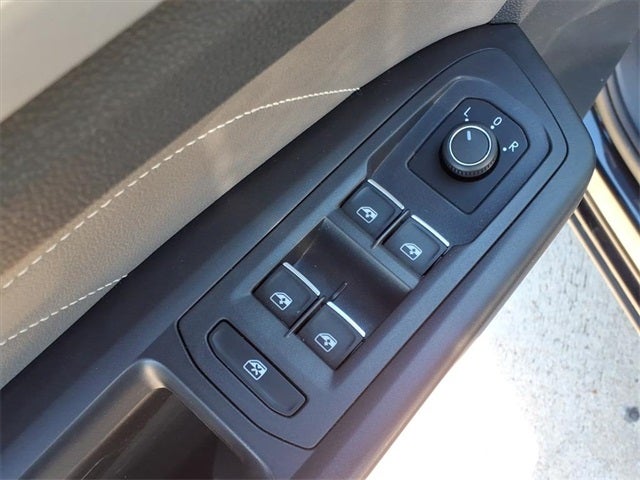 2023 Volkswagen Atlas 2.0T SE w/Technology