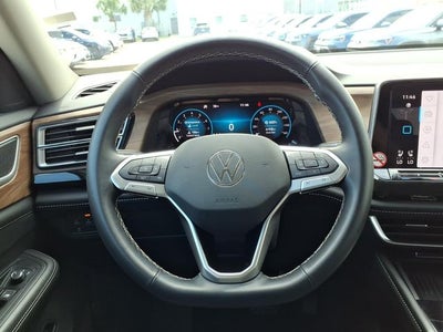 2025 Volkswagen Atlas 2.0T SE w/Technology