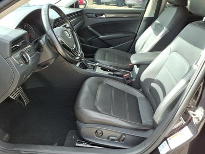 2020 Volkswagen Passat 2.0T R-Line
