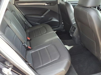 2020 Volkswagen Passat 2.0T R-Line