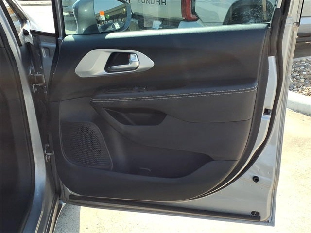 2020 Chrysler Pacifica Touring