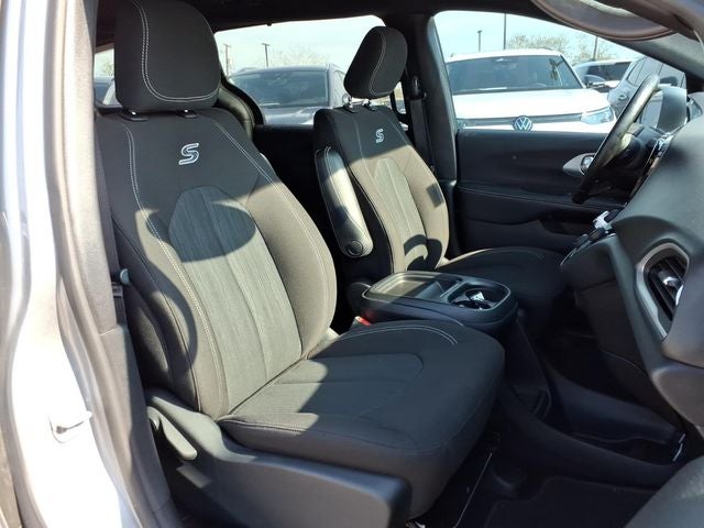 2020 Chrysler Pacifica Touring