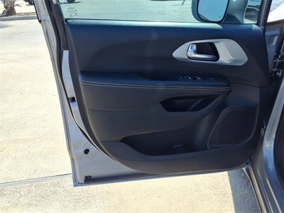 2020 Chrysler Pacifica Touring