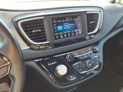 2020 Chrysler Pacifica Touring