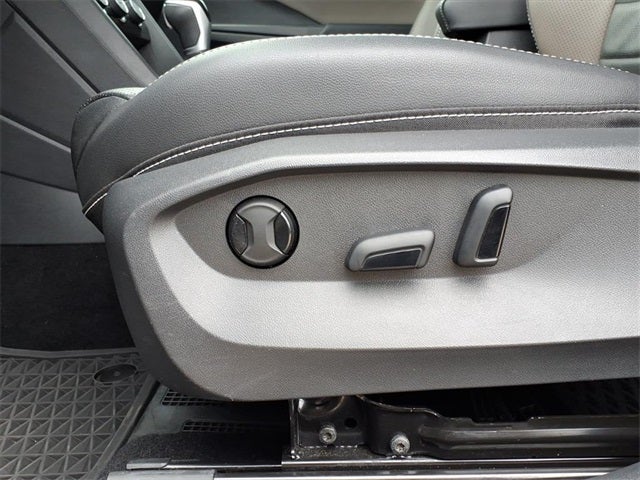 2023 Volkswagen Taos 1.5T SEL