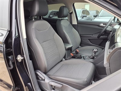 2025 Volkswagen Taos 1.5T SE Black