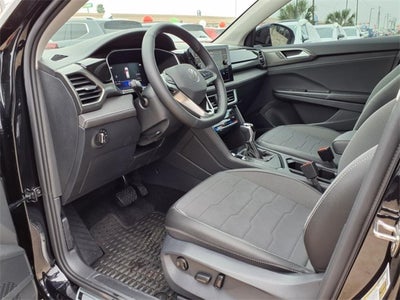 2025 Volkswagen Taos 1.5T SE Black