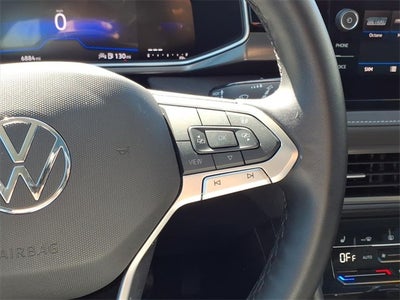 2025 Volkswagen Taos 1.5T SE Black