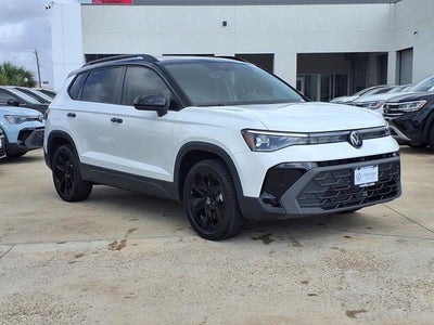 2025 Volkswagen Taos 1.5T SE Black