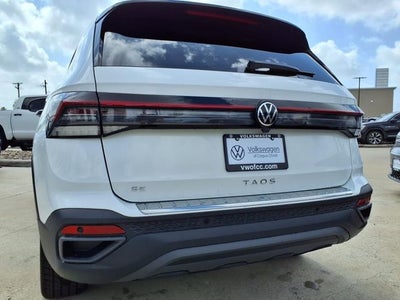 2025 Volkswagen Taos 1.5T SE Black