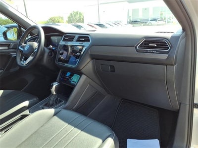 2023 Volkswagen Tiguan 2.0T SE R-Line Black