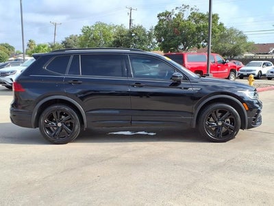 2023 Volkswagen Tiguan 2.0T SE R-Line Black