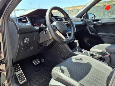 2024 Volkswagen Tiguan 2.0T SE R-Line Black