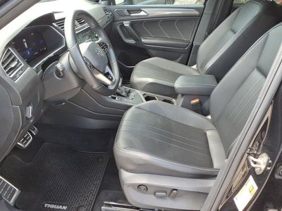 2023 Volkswagen Tiguan 2.0T SE R-Line Black