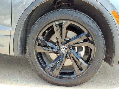 2023 Volkswagen Tiguan 2.0T SE R-Line Black