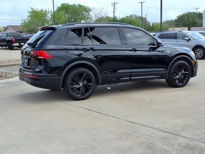 2024 Volkswagen Tiguan 2.0T SE R-Line Black